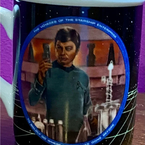 Star Trek Character Mug Set - Black and White - Picture 2 of 9